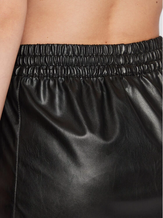 Puma Γυναίκες Mini Φούστα από απομίμηση δέρματος T7 Faux 535693 Μαύρο Regular Fit Μαύρο 7 Puma Γυναίκες Mini Φούστα από απομίμηση δέρματος T7 Faux 535693 Μαύρο Regular Fit Μαύρο - Image 5