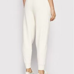 Puma Γυναίκες Παντελόνια Φόρμας Παντελόνι φόρμας Infuse 533423 Λευκό Relaxed Fit Λευκό -Puma Εκπτώσεις unnamed file 4490