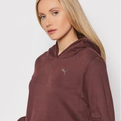 Puma Γυναίκες Μπλούζες Μπλούζα Cyber 848180 Μπορντό Regular Fit Μπορντό 10 Puma Γυναίκες Μπλούζες Μπλούζα Cyber 848180 Μπορντό Regular Fit Μπορντό -Puma Εκπτώσεις unnamed file 632